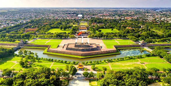 Giải bài toán Huế trực thuộc trung ương - Ảnh 1. Giải bài toán Huế trực thuộc trung ương - Ảnh 1.