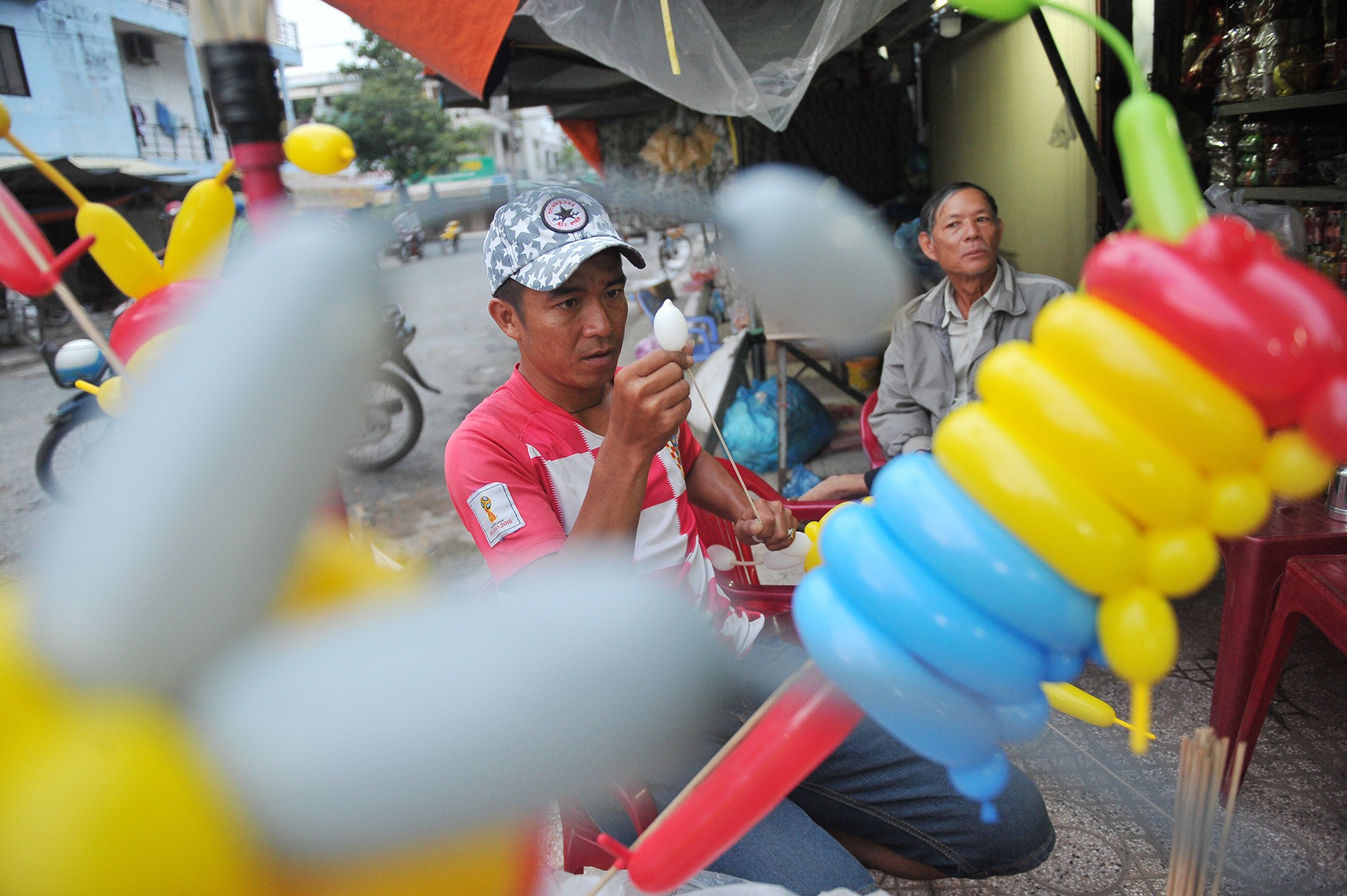 Doi nuoc mat cua chu he ga trong nuoi con hinh anh 3 