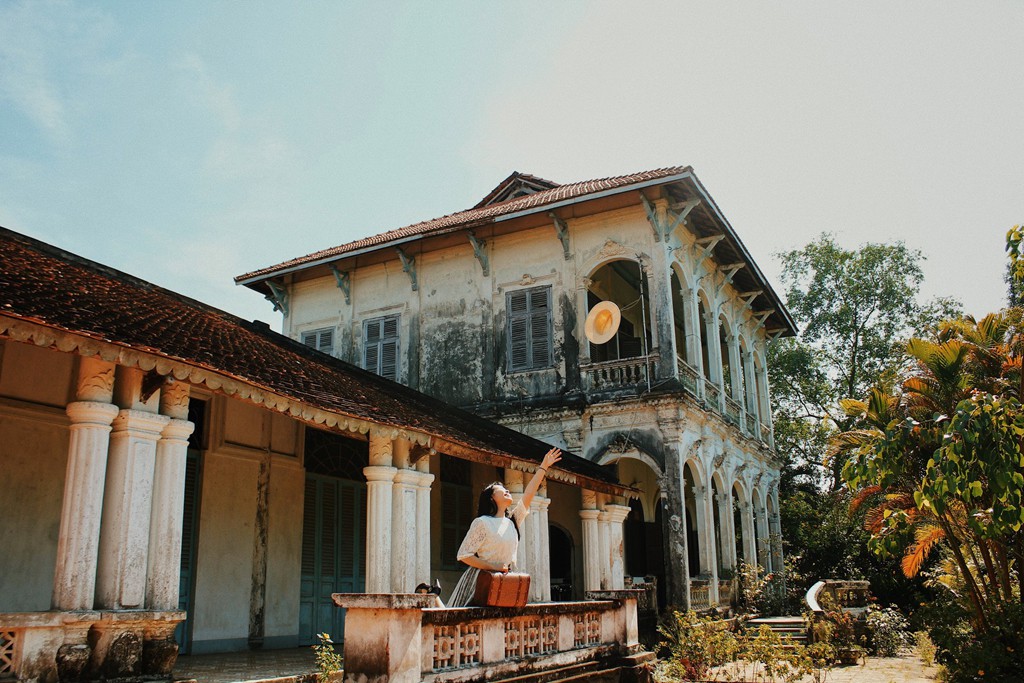 5 ngôi nhà cổ trăm tuổi ở miền Tây hút du khách check-in - Ảnh 6.