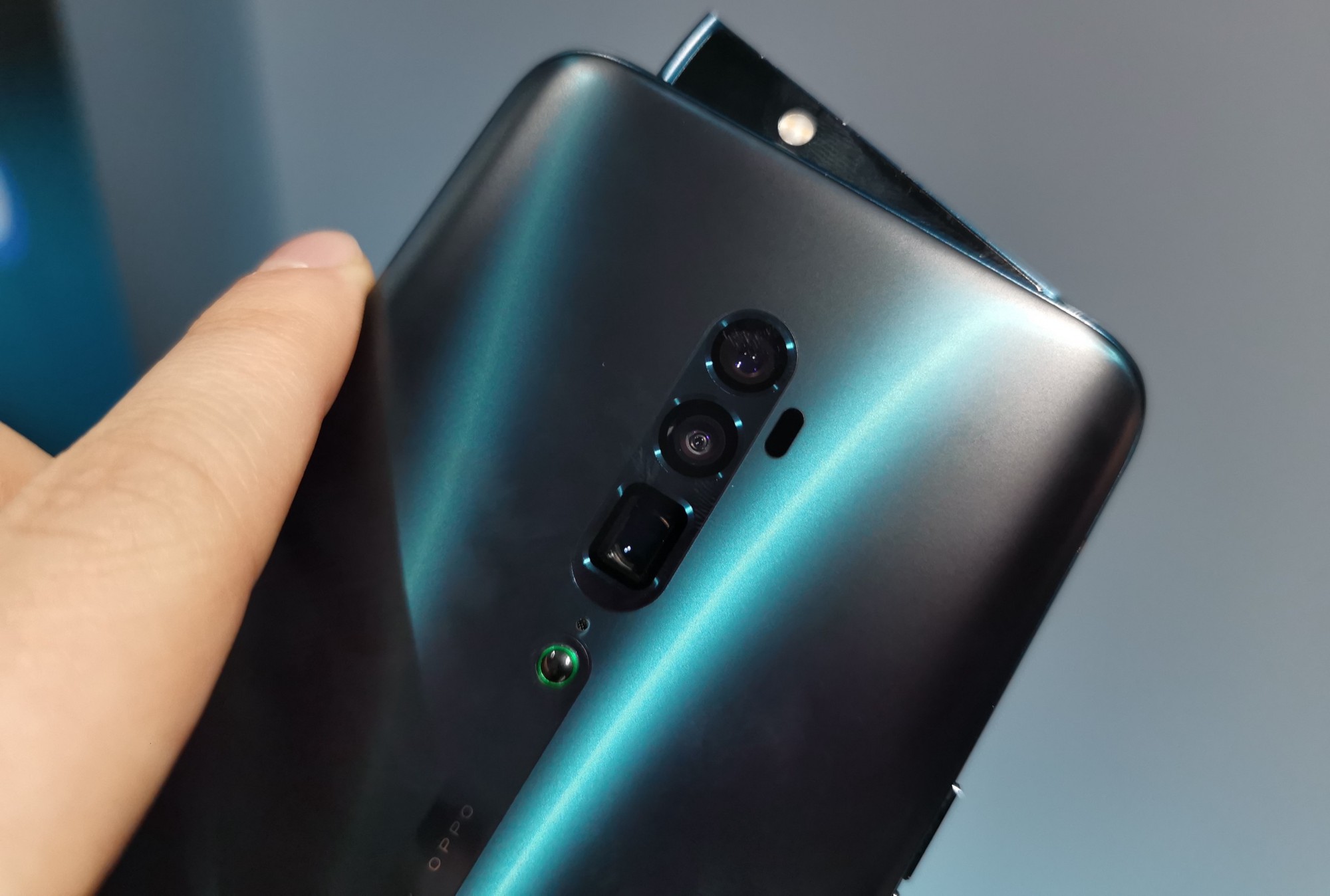 dien-thoai-giam-gia-tuan-nay-iphone-x-trai-chieu-samsung-note-1