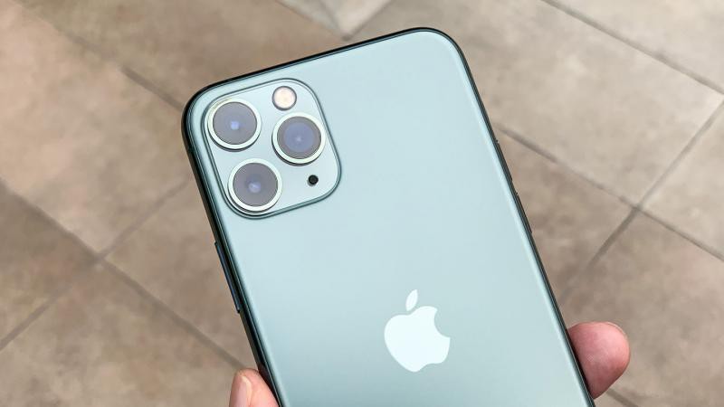 dien-thoai-giam-gia-tuan-nay-iphone-x-trai-chieu-samsung-note-2