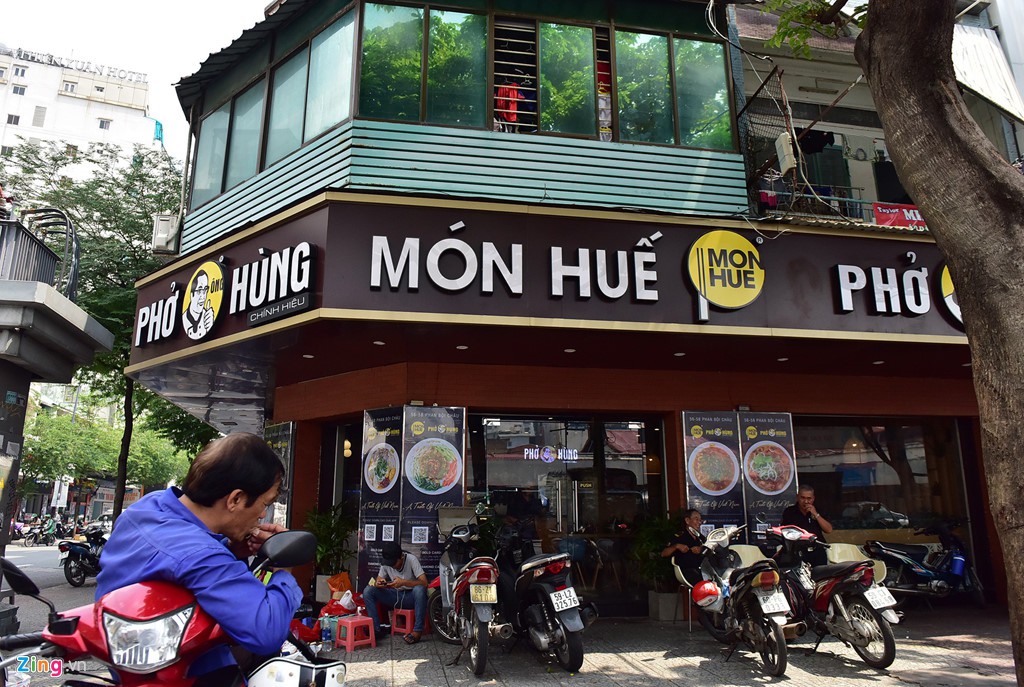 Một nhà đầu tư muốn mua lại Món Huế - Ảnh 3. Một nhà đầu tư muốn mua lại Món Huế - Ảnh 3.