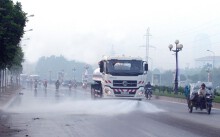 Hà Nội 3 năm không rửa đường