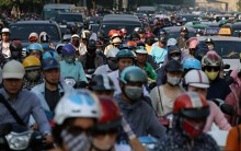Phát triển vận tải công cộng ở Hà Nội: Người dân cần đồng hành, bỏ thói quen ra khỏi nhà là bước lên xe máy
