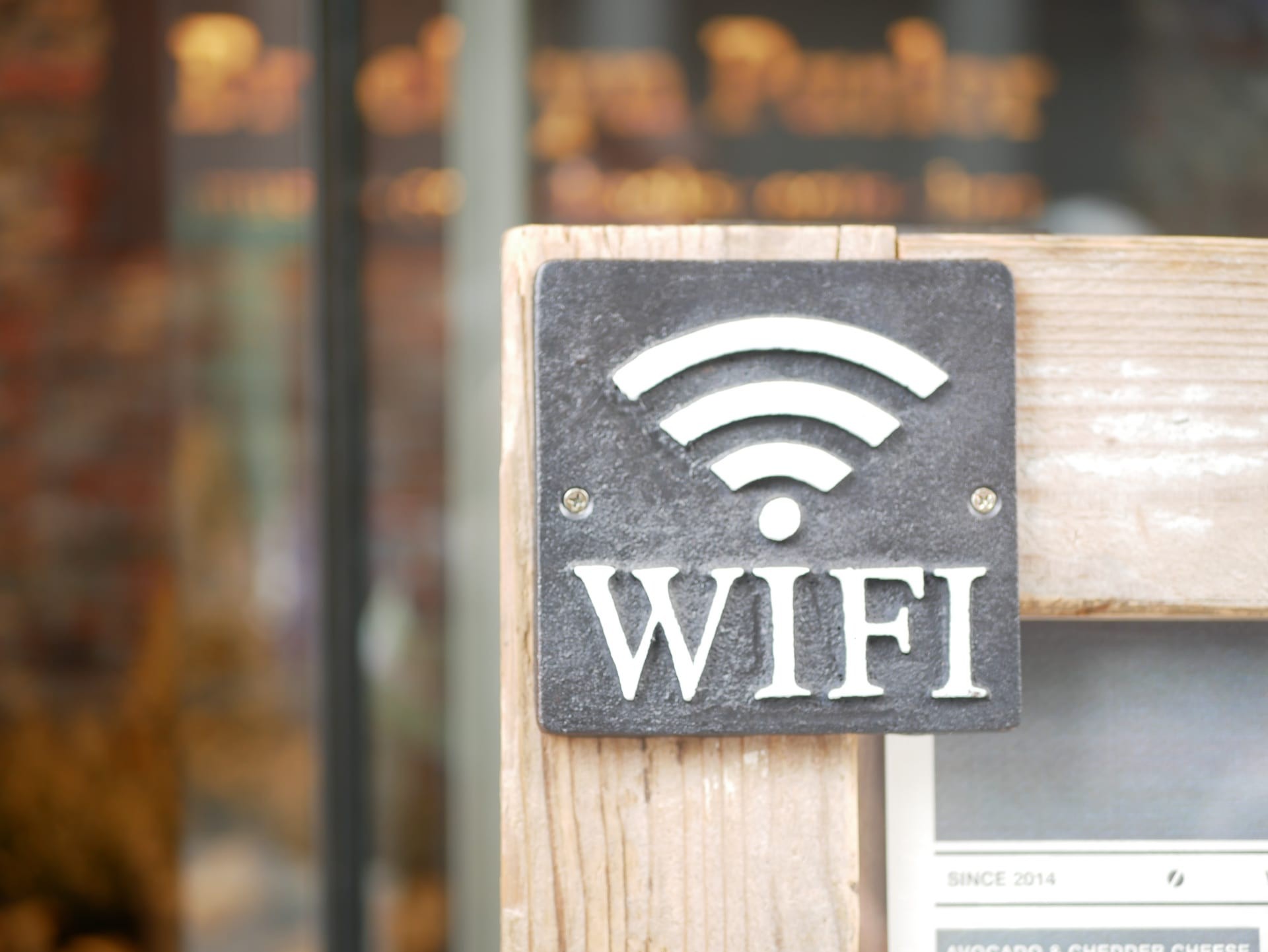 Mách bạn những cách kết nối wifi miễn phí khi du lịch Nhật Bản - Ảnh 1. Mách bạn những cách kết nối wifi miễn phí khi du lịch Nhật Bản - Ảnh 1.