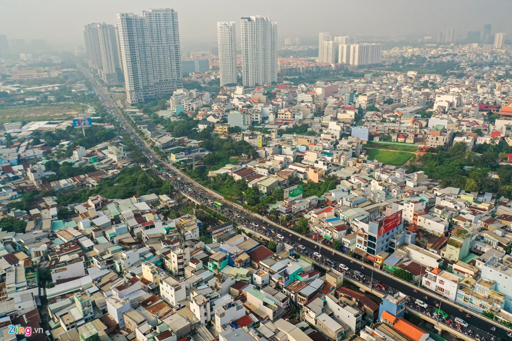 Mở rộng thêm 2 m, cầu Kênh Tẻ vẫn 'đi hoài không hết' - Ảnh 6. Mở rộng thêm 2 m, cầu Kênh Tẻ vẫn 'đi hoài không hết' - Ảnh 6.