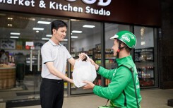 Sau Now, GrabFood cũng tăng cước phí giờ cao điểm lên 5.000 – 10.000 đồng