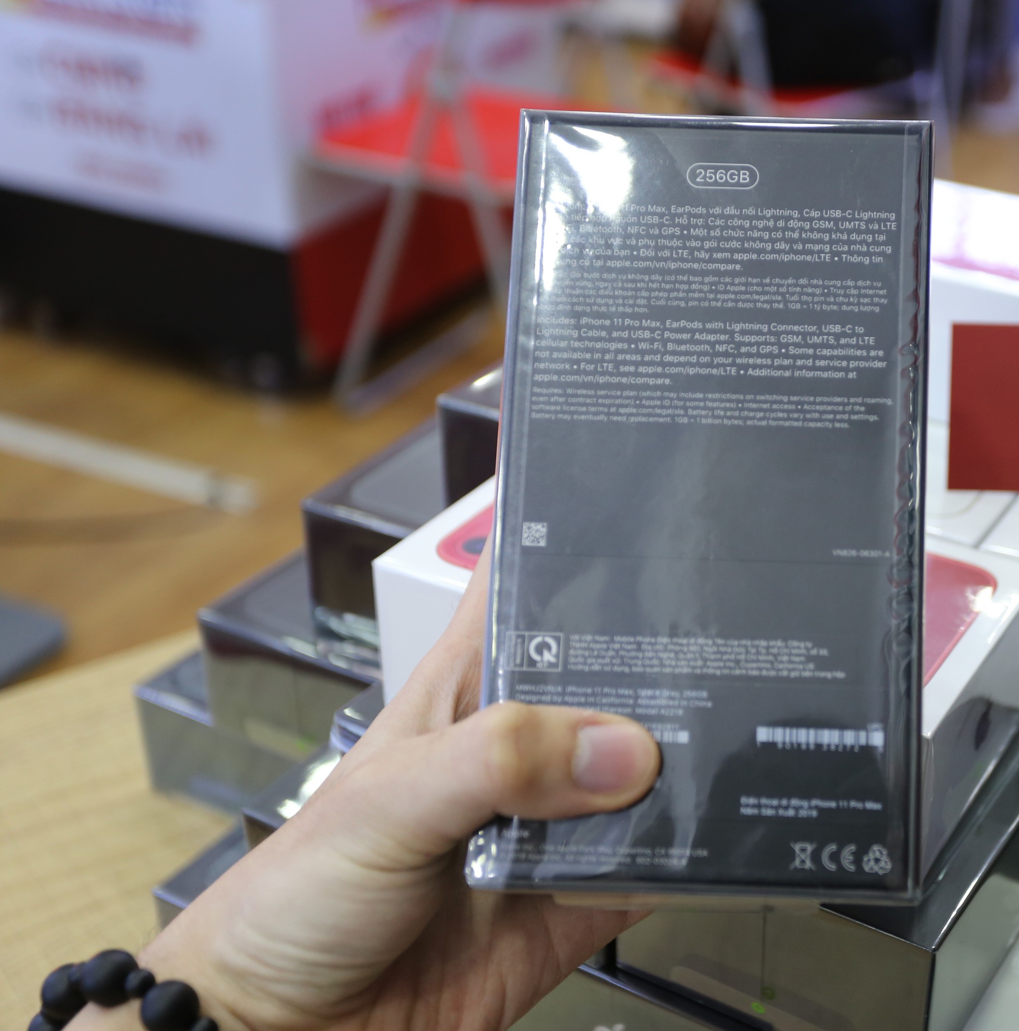 iphone-11-chinh-hang-da-co-mat-tai-viet-nam-didongviet iphone-11-chinh-hang-da-co-mat-tai-viet-nam-didongviet