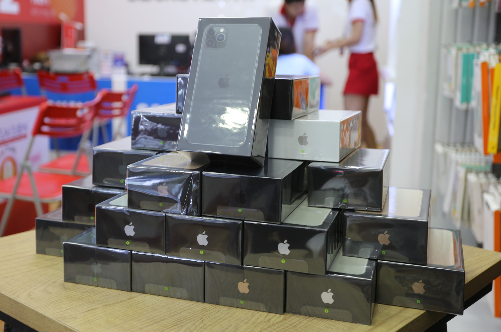 iphone-11-chinh-hang-da-co-mat-tai-viet-nam-voi-nhieu-uu-dai-cho-nguoi-dat-mua iphone-11-chinh-hang-da-co-mat-tai-viet-nam-voi-nhieu-uu-dai-cho-nguoi-dat-mua