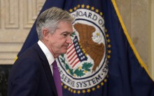 Fed cắt giảm lãi suất lần thứ 3 liên tiếp để cứu vớt nền kinh tế Mỹ