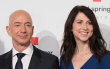 Các tỉ phú công nghệ giàu lên, riêng Jeff Bezos mất gần 15 tỉ USD