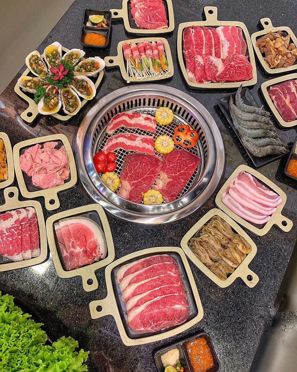 An uong tha ga tai 4 nha hang buffet nuong o Da Nang hinh anh 2 