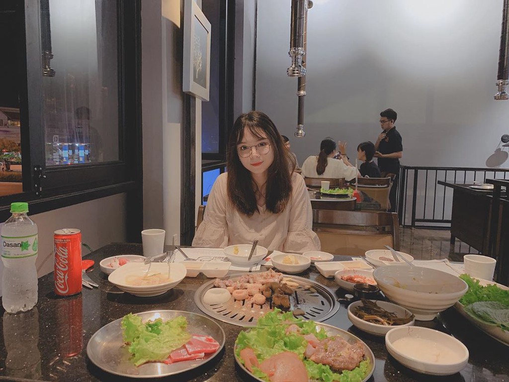 Ăn uống thả ga tại 4 nhà hàng buffet nướng ở Đà Nẵng - Ảnh 4. Ăn uống thả ga tại 4 nhà hàng buffet nướng ở Đà Nẵng - Ảnh 4.