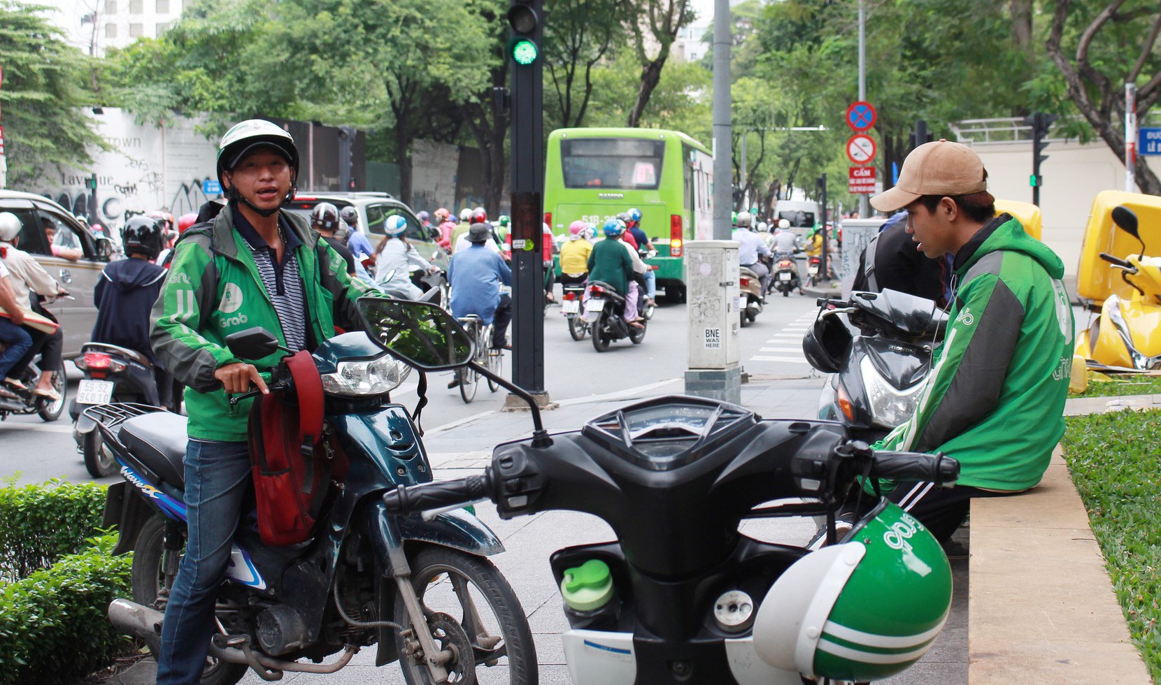 IMG_7711-crop IMG_7711-crop