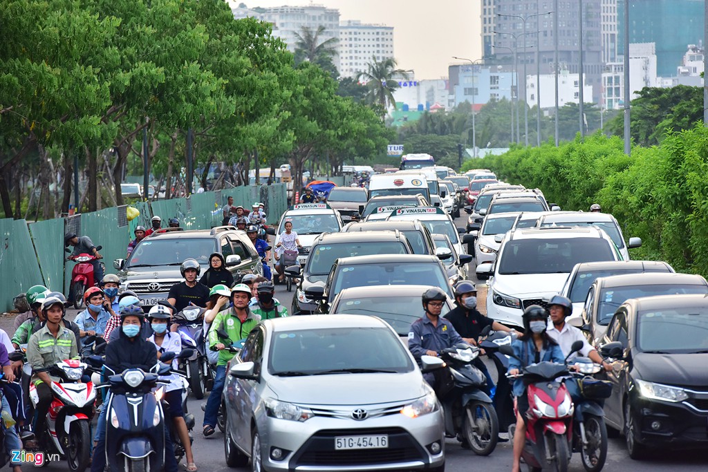 Thảo Điền - khu nhà giàu ngập nước, kẹt xe triền miên - Ảnh 11. Thảo Điền - khu nhà giàu ngập nước, kẹt xe triền miên - Ảnh 11.