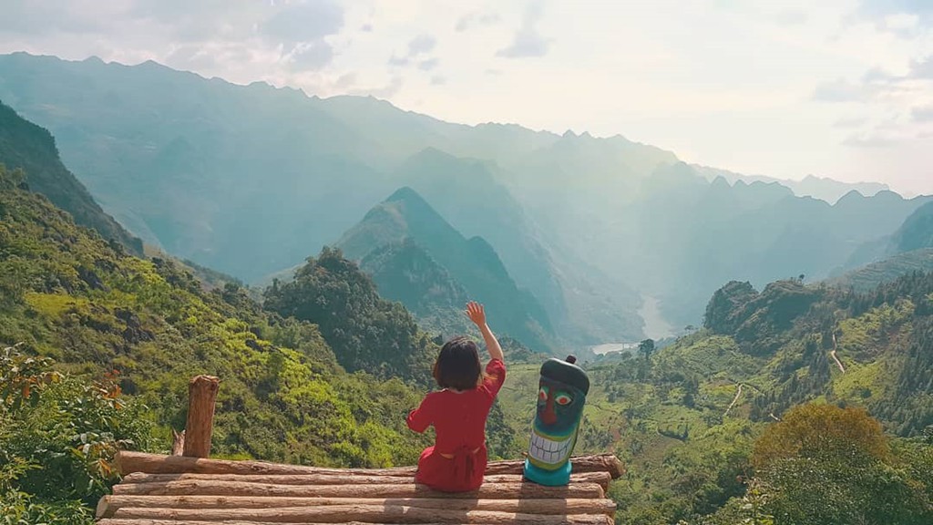 Mã Pì Lèng, cung đường đèo huyền thoại hút giới trẻ check-in - Ảnh 2. Mã Pì Lèng, cung đường đèo huyền thoại hút giới trẻ check-in - Ảnh 2.