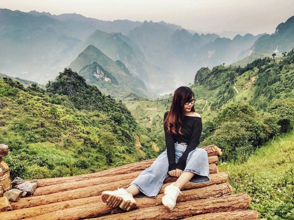 Mã Pì Lèng, cung đường đèo huyền thoại hút giới trẻ check-in - Ảnh 4. Mã Pì Lèng, cung đường đèo huyền thoại hút giới trẻ check-in - Ảnh 4.