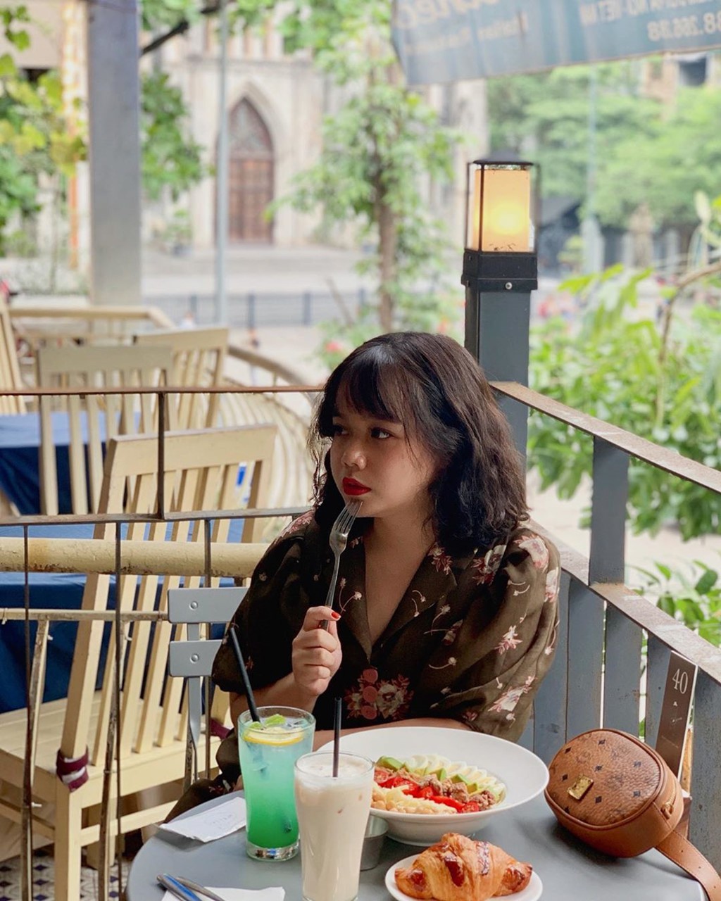 Thu sang, lang thang 5 quan ca phe view tinh nhat Ha Noi hinh anh 7 Thu sang, lang thang 5 quan ca phe view tinh nhat Ha Noi hinh anh 7