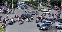 Giao thông xáo trộn ngày đầu đóng nút giao Nguyễn Văn Thương - Điện Biên Phủ