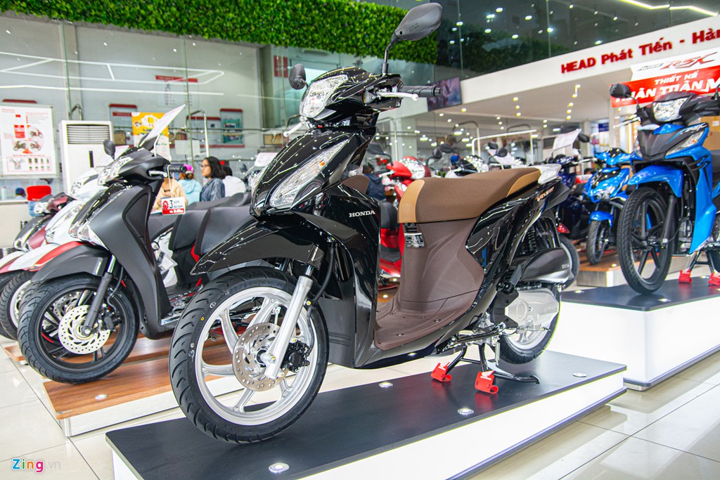 Honda Vision phiên bản mới về đại lí, chênh giá hơn 2 triệu - Ảnh 9. Honda Vision phiên bản mới về đại lí, chênh giá hơn 2 triệu - Ảnh 9.