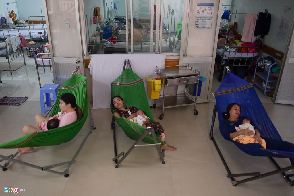 Ô nhiễm không khí kéo dài, nhiều trẻ nhập viện do mắc bệnh hô hấp - Ảnh 4. Ô nhiễm không khí kéo dài, nhiều trẻ nhập viện do mắc bệnh hô hấp - Ảnh 4.