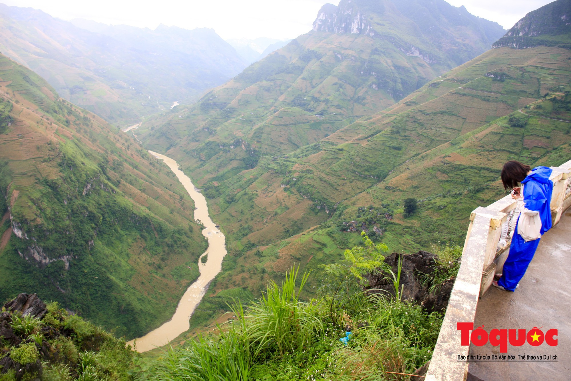 Vẻ đẹp sơ khai của đỉnh thiêng Mã Phí Lèng4