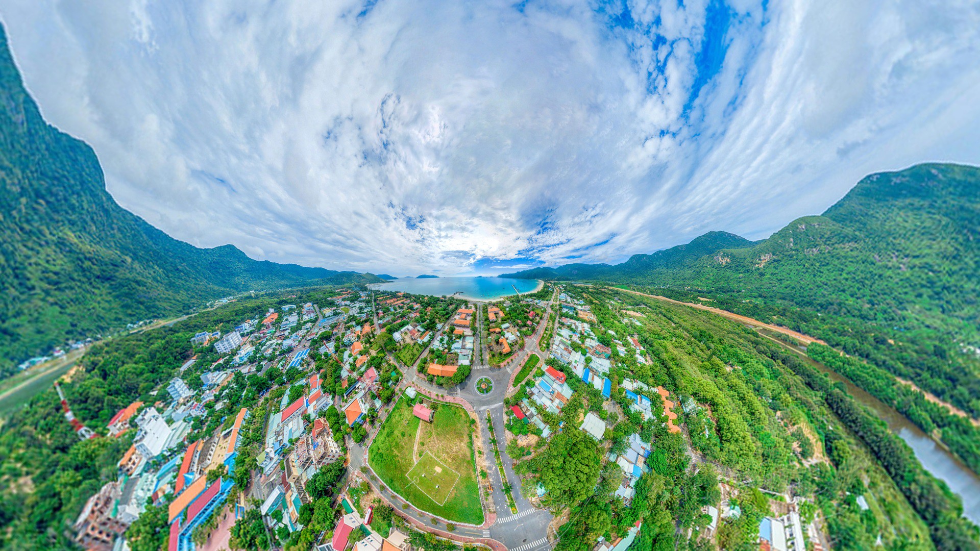 du-lich-ao-cung-thuyen-va-bien-co-khien-trai-nghiem-tour-thuc-te-bi-hao-mon-2 du-lich-ao-cung-thuyen-va-bien-co-khien-trai-nghiem-tour-thuc-te-bi-hao-mon-2