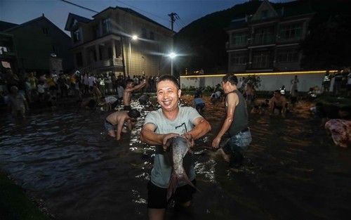 Nỗ lực thành ngôi sao kinh tế đêm của Trung Quốc - Ảnh 3. Nỗ lực thành ngôi sao kinh tế đêm của Trung Quốc - Ảnh 3.