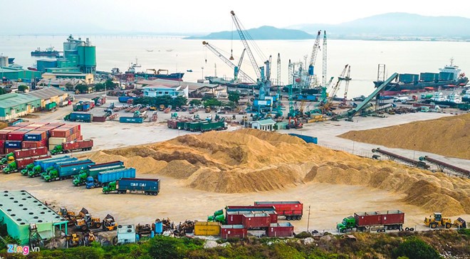 Từ chối nhận chìm 300.000 m3 bùn thải nạo vét xuống biển Quy Nhơn - Ảnh 1. Từ chối nhận chìm 300.000 m3 bùn thải nạo vét xuống biển Quy Nhơn - Ảnh 1.