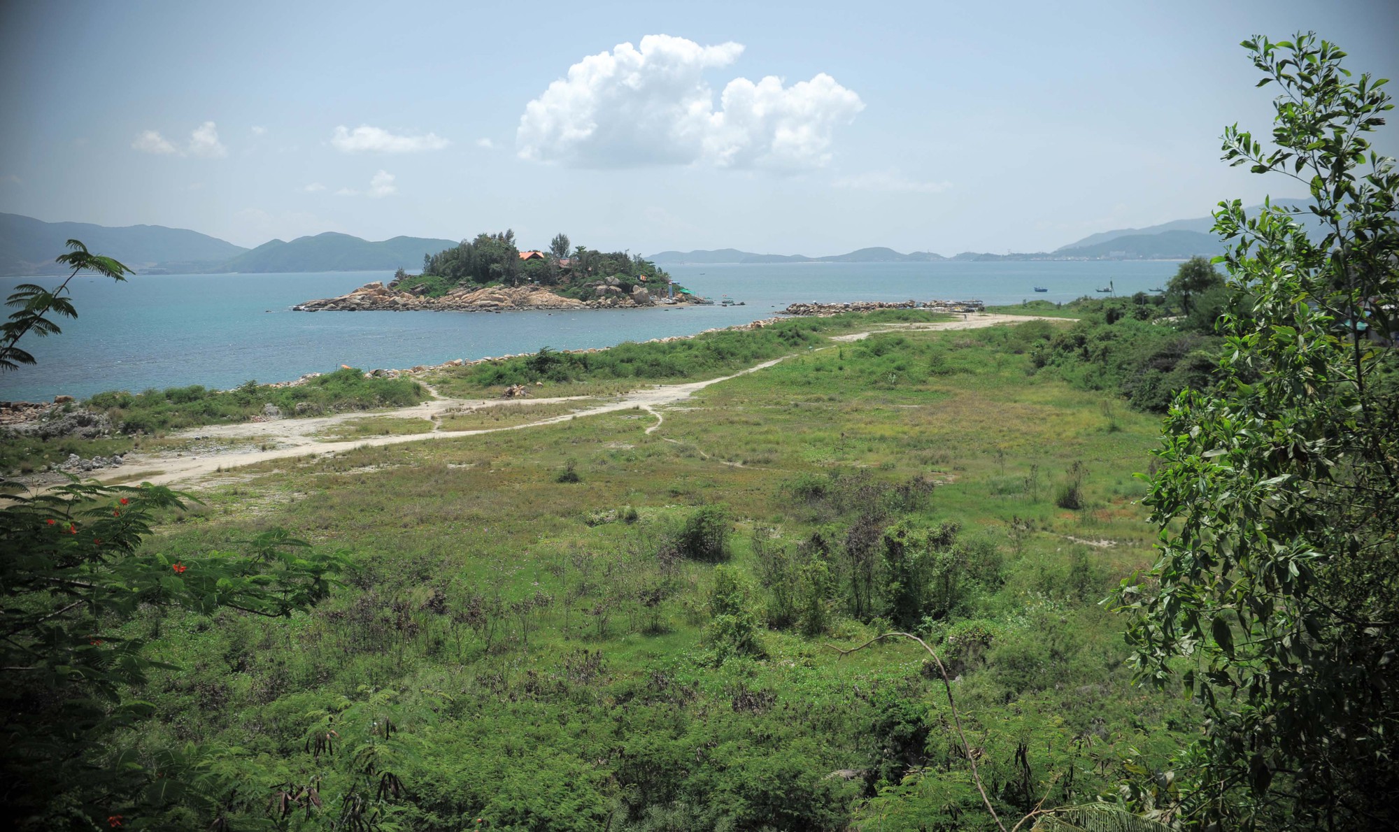 Khánh Hòa: Thu hồi đất dự án Nha Trang Sao có tổng vốn đầu tư khoảng 33 triệu đô - Ảnh 1. Khánh Hòa: Thu hồi đất dự án Nha Trang Sao có tổng vốn đầu tư khoảng 33 triệu đô - Ảnh 1.