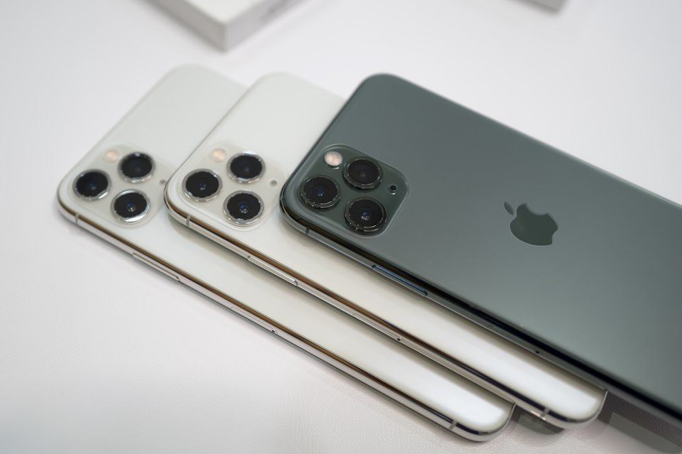 iPhone 11 khiến doanh số của Apple giảm sút tại Việt Nam - Ảnh 1. iPhone 11 khiến doanh số của Apple giảm sút tại Việt Nam - Ảnh 1.