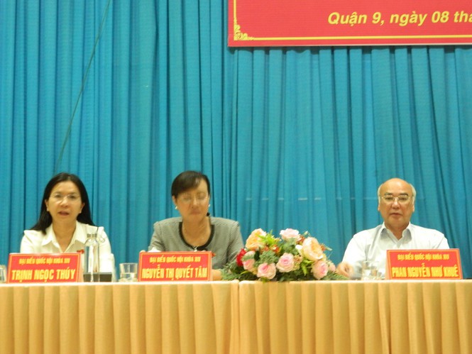 Cử tri đề nghị cho ông Tất Thành Cang thôi nhiệm vụ đại biểu HĐND TPHCM - Ảnh 1. Cử tri đề nghị cho ông Tất Thành Cang thôi nhiệm vụ đại biểu HĐND TPHCM - Ảnh 1.