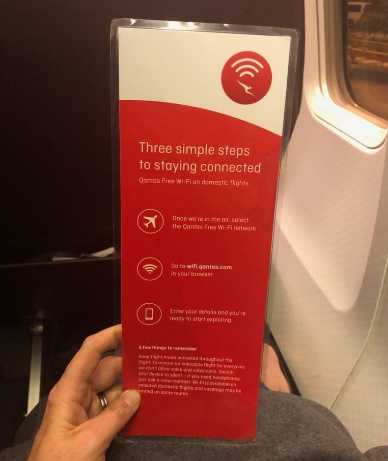 xai-wifi-tren-may-bay-sao-cho-nhanh-va-dam-bao-an-toan-4 xai-wifi-tren-may-bay-sao-cho-nhanh-va-dam-bao-an-toan-4
