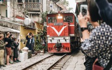 Những lí do khiến phố đường tàu Hà Nội thu hút khách du lịch