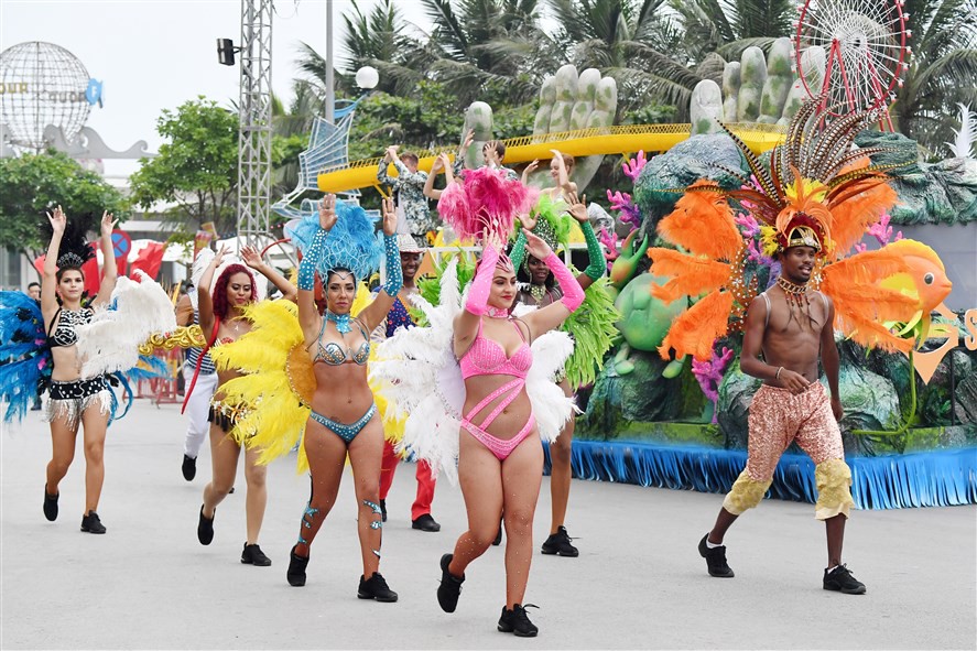 Carnival đường phố Sầm Sơn (2) Carnival đường phố Sầm Sơn (2)
