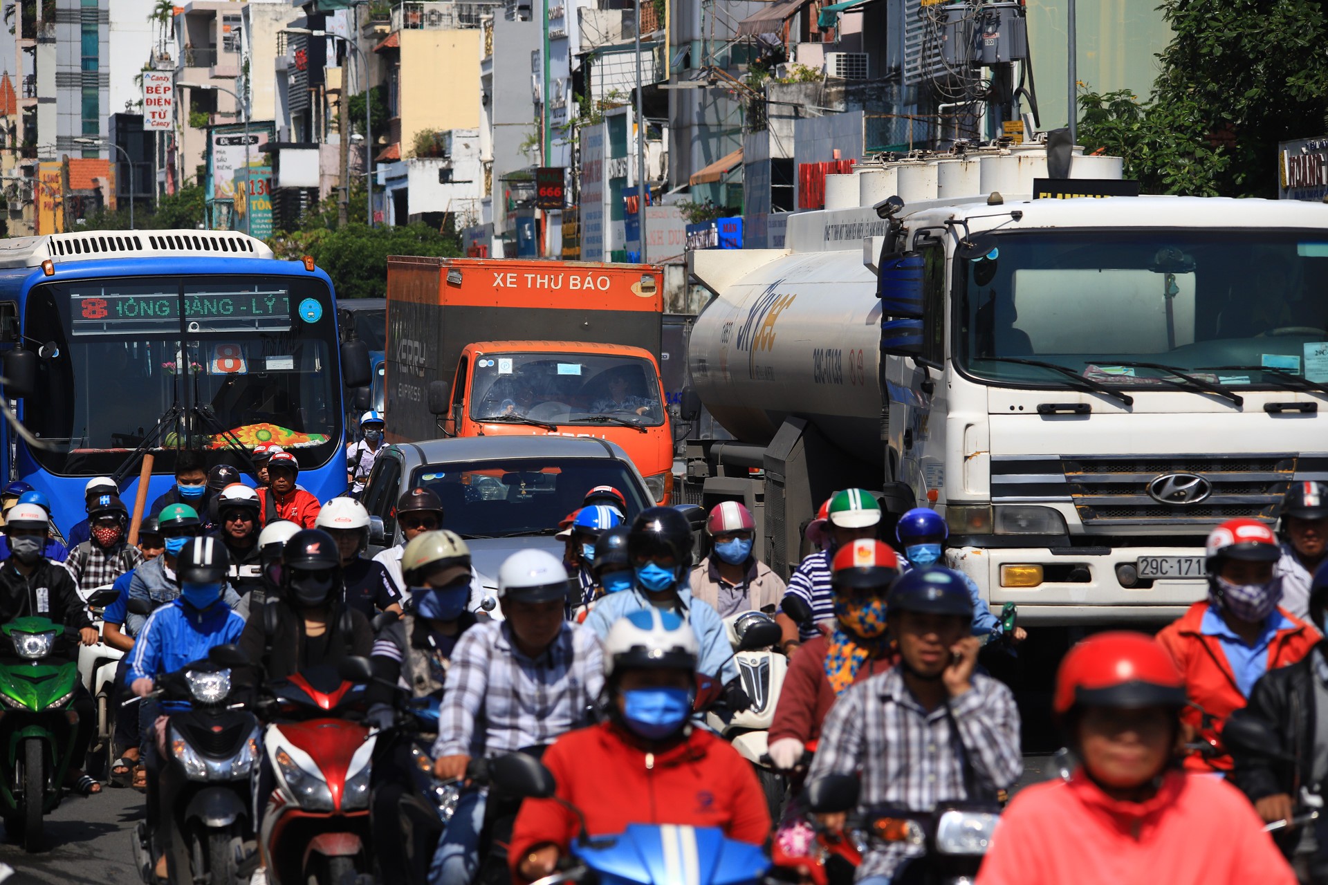 'Con duong dai nhat TP.HCM' voi gan 600 lan un tac trong 8 thang hinh anh 13 'Con duong dai nhat TP.HCM' voi gan 600 lan un tac trong 8 thang hinh anh 13