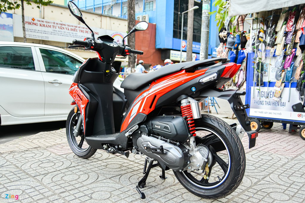 Xe tay ga Benelli VZ125i giá từ 29,8 triệu có gì hấp dẫn? - Ảnh 14. Xe tay ga Benelli VZ125i giá từ 29,8 triệu có gì hấp dẫn? - Ảnh 14.
