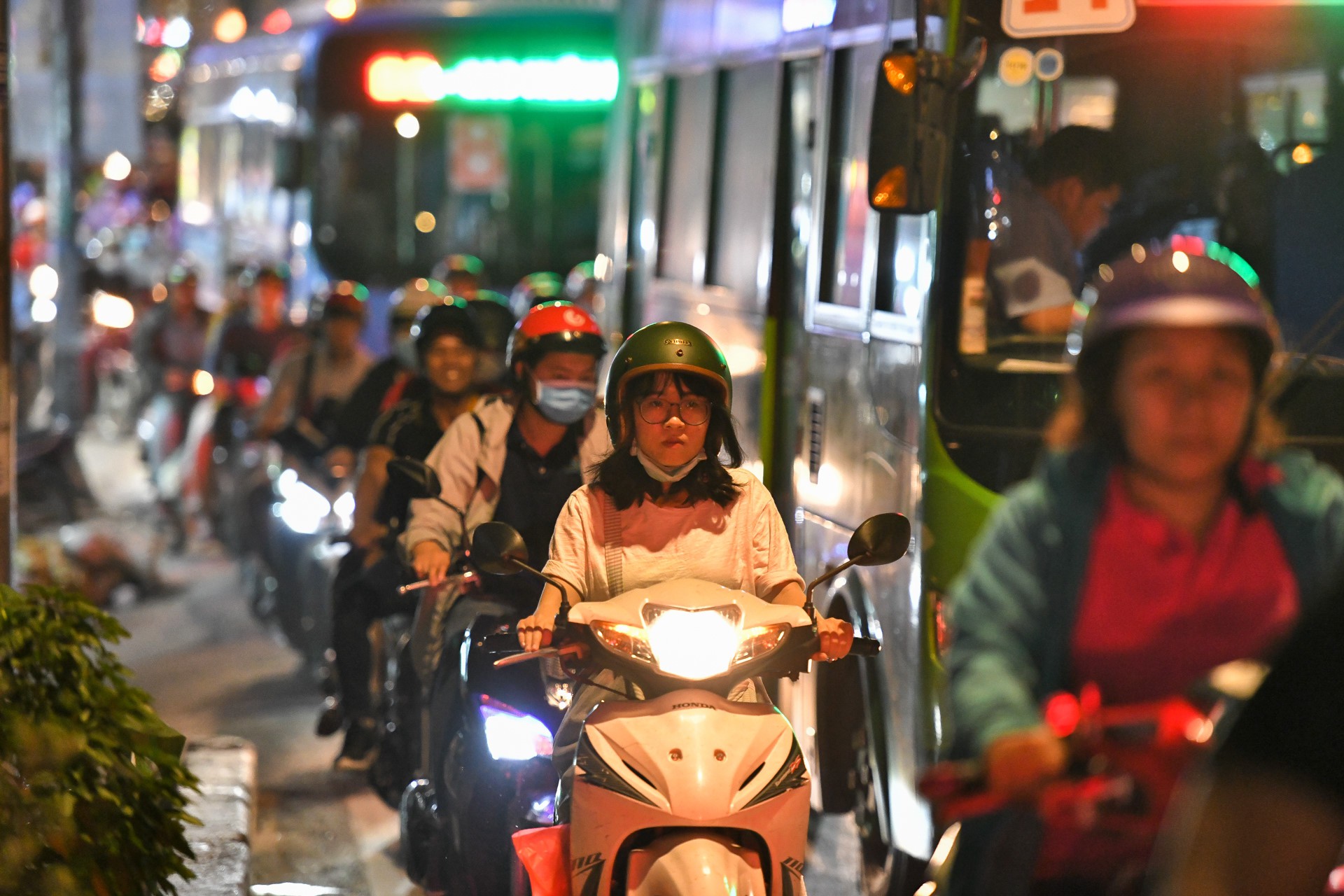 'Con đường dài nhất TP HCM' với gần 600 lần ùn tắc trong 8 tháng - Ảnh 3. 'Con đường dài nhất TP HCM' với gần 600 lần ùn tắc trong 8 tháng - Ảnh 3.