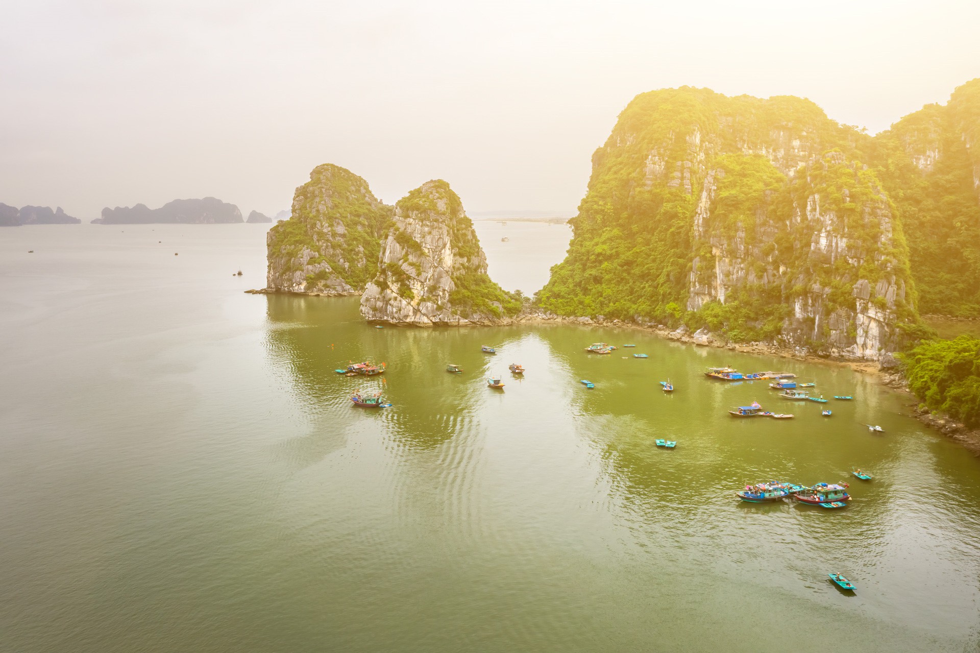 Nhung lang chai du lich o hai vinh dep nhat Quang Ninh hinh anh 14 