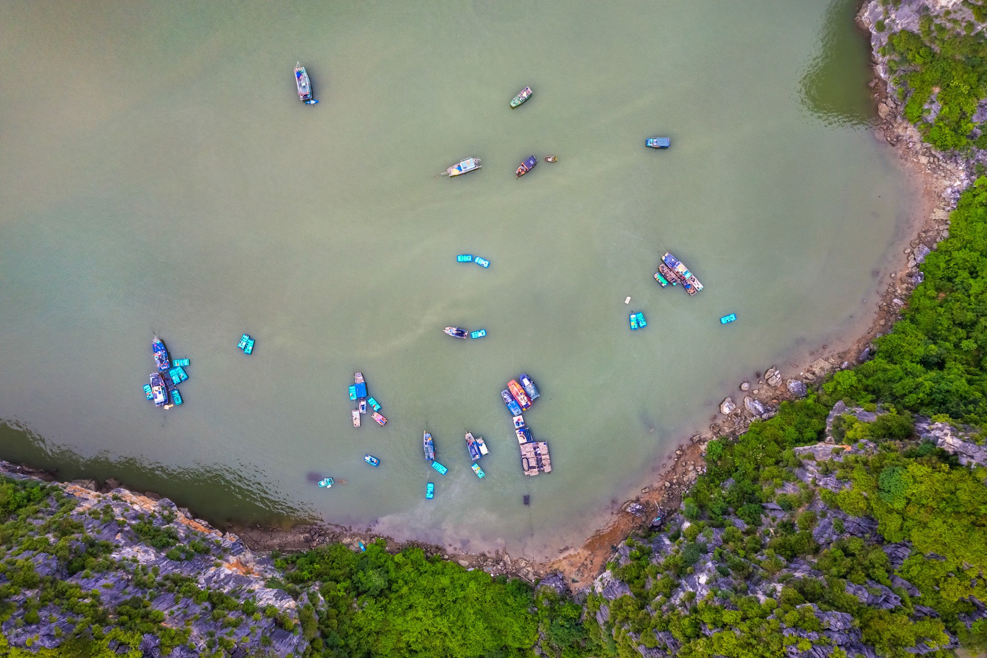 Nhung lang chai du lich o hai vinh dep nhat Quang Ninh hinh anh 17 