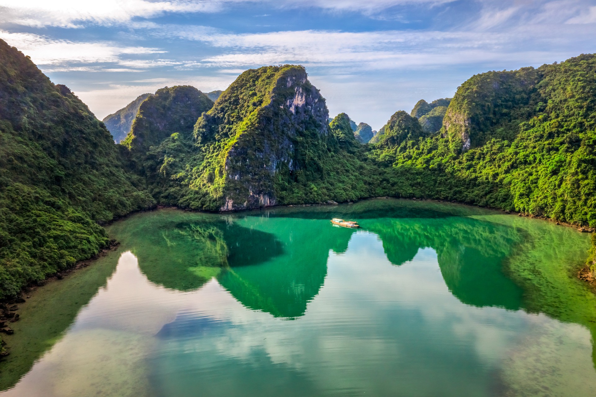 Nhung lang chai du lich o hai vinh dep nhat Quang Ninh hinh anh 8 