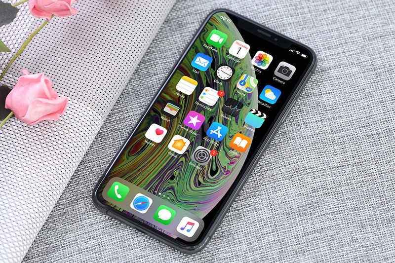 Dien-thoai-giam-gia-ngay-11-11-iPhone-va-Samsung-co-su-canh-tranh-gay-gat 1 Dien-thoai-giam-gia-ngay-11-11-iPhone-va-Samsung-co-su-canh-tranh-gay-gat 1