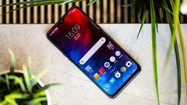 Dien-thoai-giam-gia-ngay-11-11-iPhone-va-Samsung-co-su-canh-tranh-gay-gat 3 Dien-thoai-giam-gia-ngay-11-11-iPhone-va-Samsung-co-su-canh-tranh-gay-gat 3