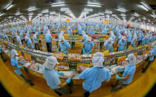 Quốc hội chốt mục tiêu tăng trưởng GDP năm 2020 khoảng 6,8%