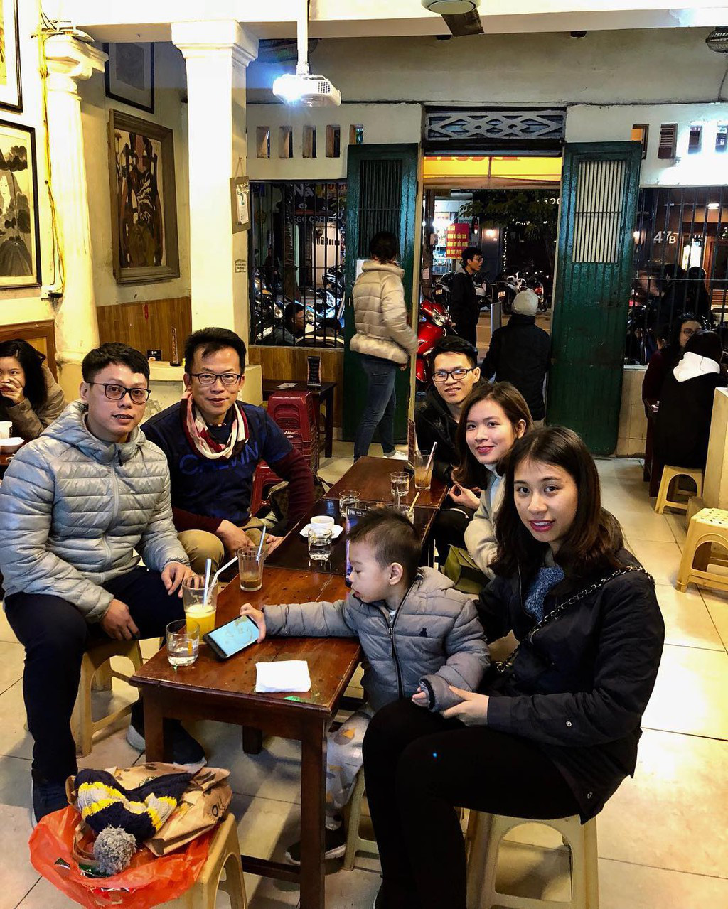 7 goc ca phe am cung cho ngay Ha Noi se lanh hinh anh 16 