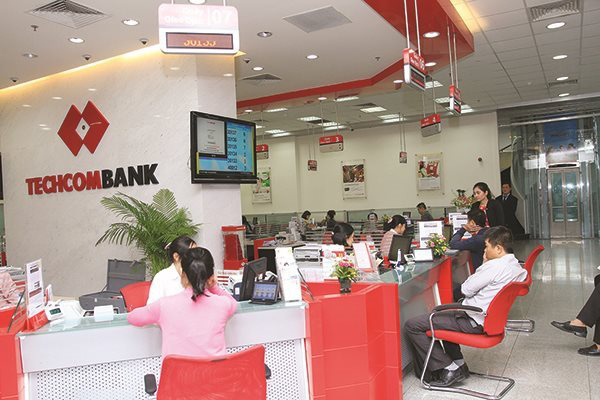 Chiến lược vốn rẻ - cuộc cạnh tranh khốc liệt của ngân hàng - Ảnh 2.