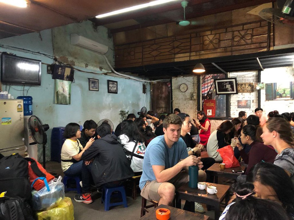 7 góc cà phê ấm cúng cho ngày Hà Nội se lạnh - Ảnh 3.