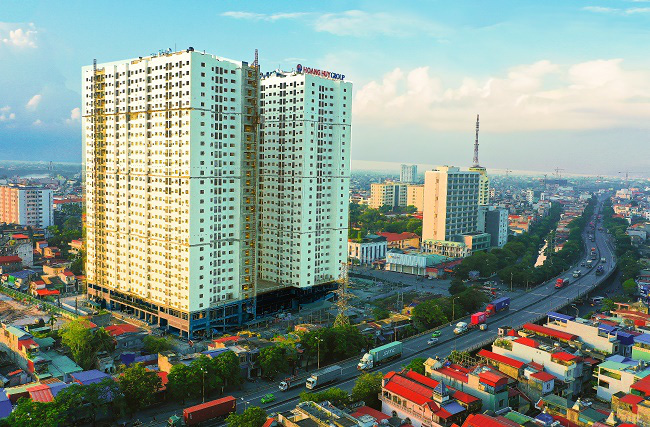 Nhiều chung cư cũ xuống cấp, TP Hải Phòng dùng ngân sách để cải tạo, xây mới - Ảnh 1. Nhiều chung cư cũ xuống cấp, TP Hải Phòng dùng ngân sách để cải tạo, xây mới - Ảnh 1.