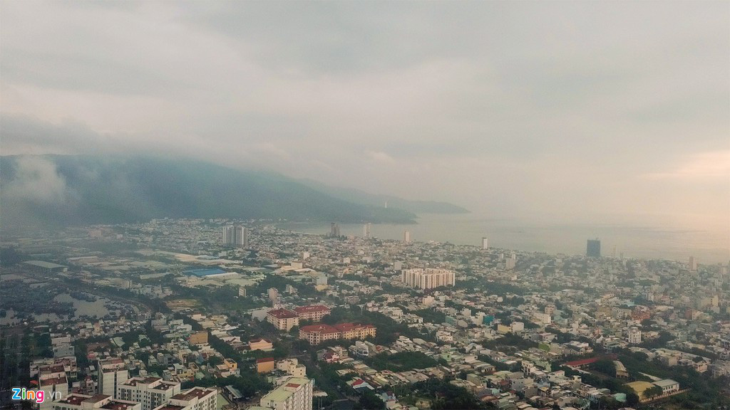 Đà Nẵng ẩn hiện trong sương mù - Ảnh 5. Đà Nẵng ẩn hiện trong sương mù - Ảnh 5.