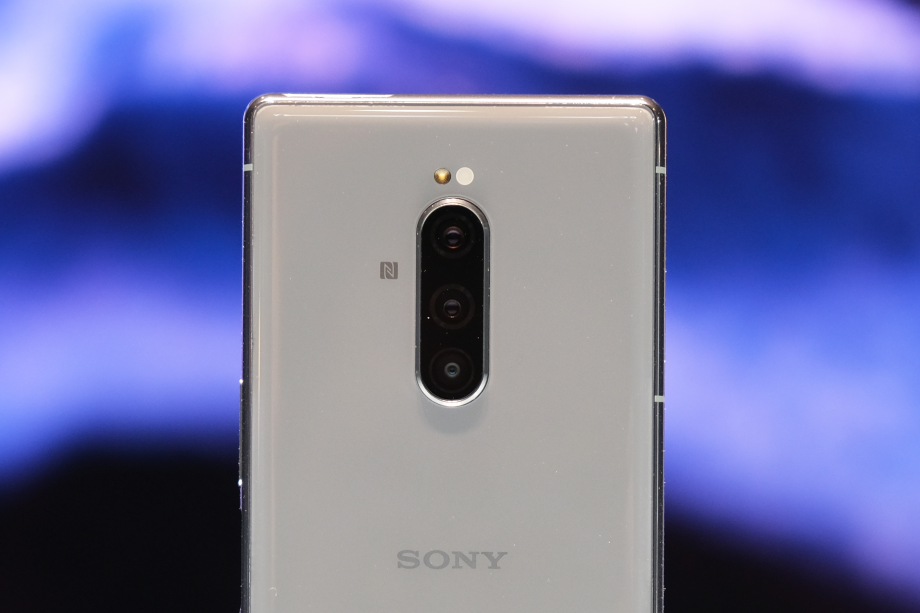 sony-xperia-3-ro-ri-3 sony-xperia-3-ro-ri-1